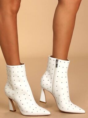SCHUTZ White Studded Pointed-Toe Ankle Boots